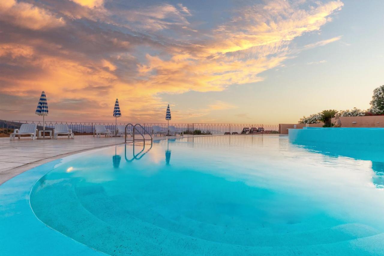 Residence Pala Stiddata With Panoramic Swimming Pool Trinità d'Agultu Eksteriør billede