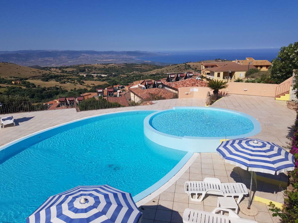 Residence Pala Stiddata With Panoramic Swimming Pool Trinità d'Agultu Eksteriør billede