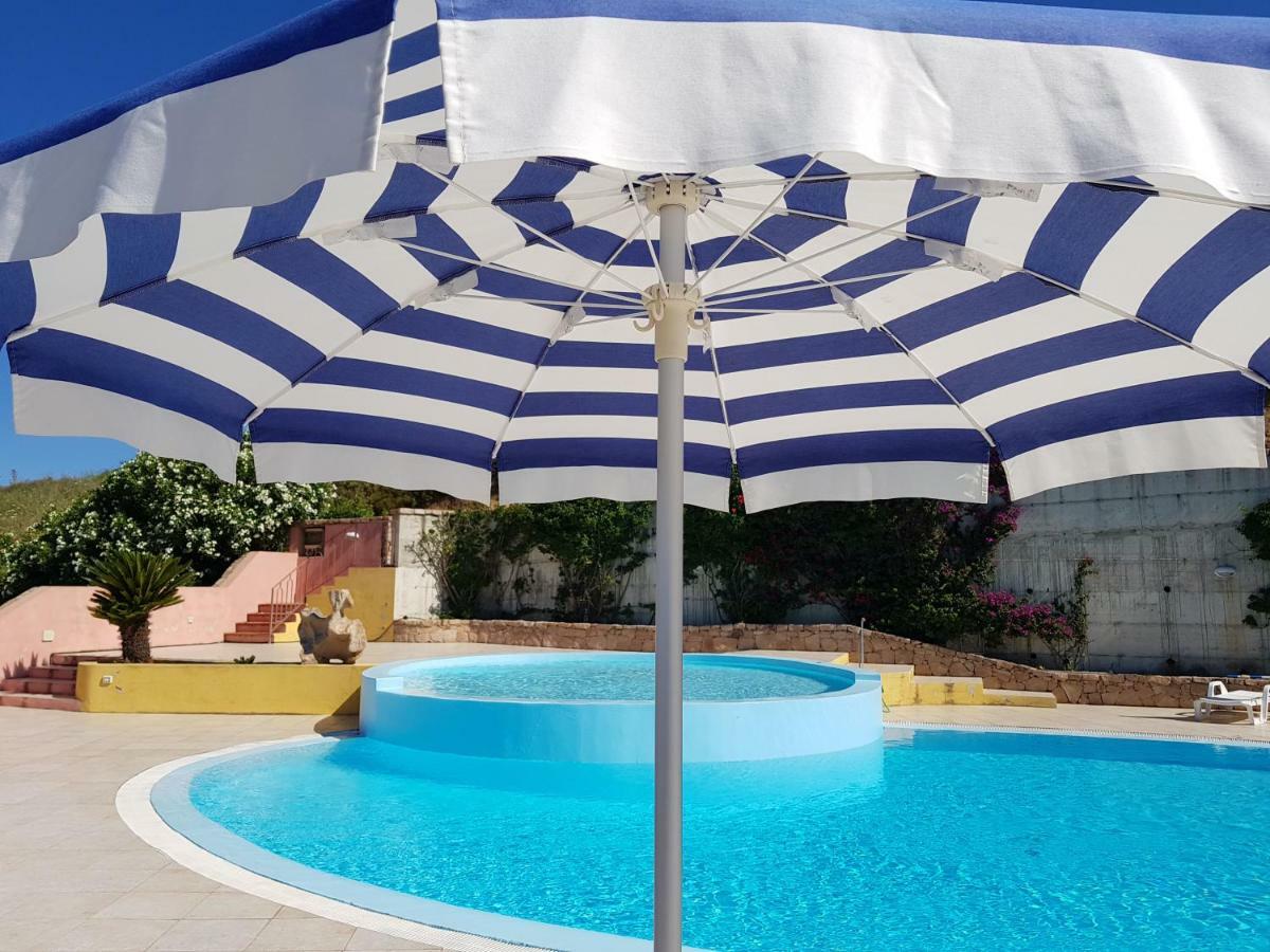 Residence Pala Stiddata With Panoramic Swimming Pool Trinità d'Agultu Eksteriør billede